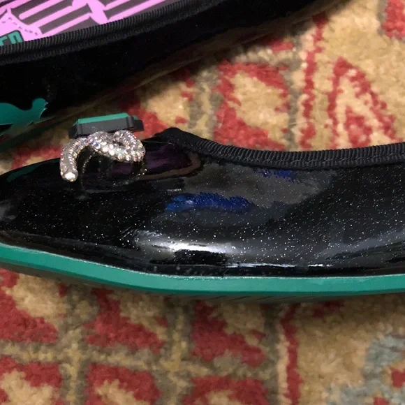 WICKED Elphaba-inspired Children’s Sparkly Black Flats with Sparkly Bow Accent - Picture 9 of 11